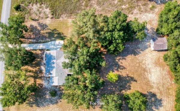 164_042_aerials_8 1 Acre Country Family Home